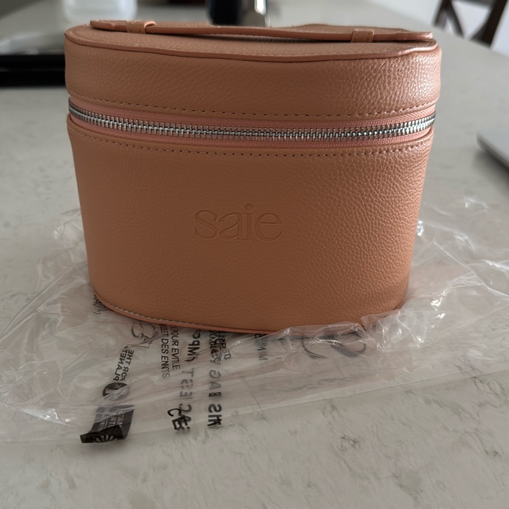 SAIE MINI VANITY CASE PEACH